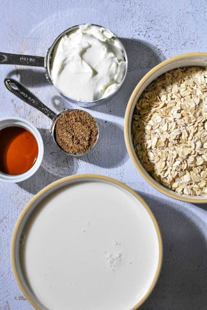 Ingredients for overnight oats
